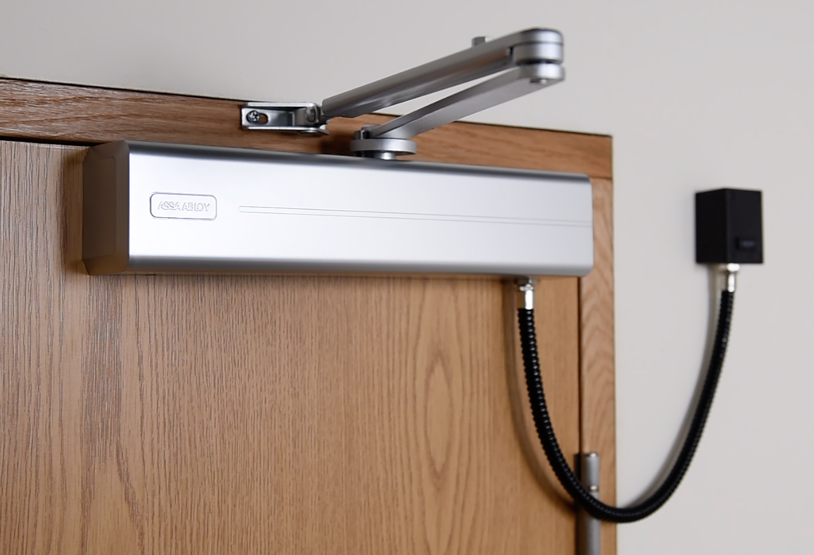 ASSA ABLOY launches unrivalled DC300GHF door closer ASSA ABLOY